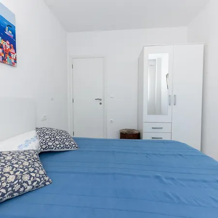 Sore Apartment *