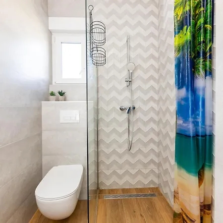 شقة Sore تروغير